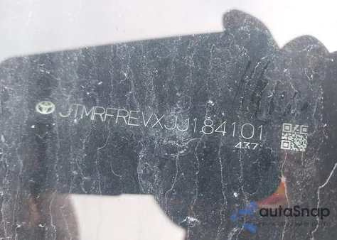 2018 Toyota Rav4 Xle из США, поврежденный, VIN JTMRFREVXJJ184101